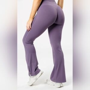Paragon Fitwear Flared Leggings